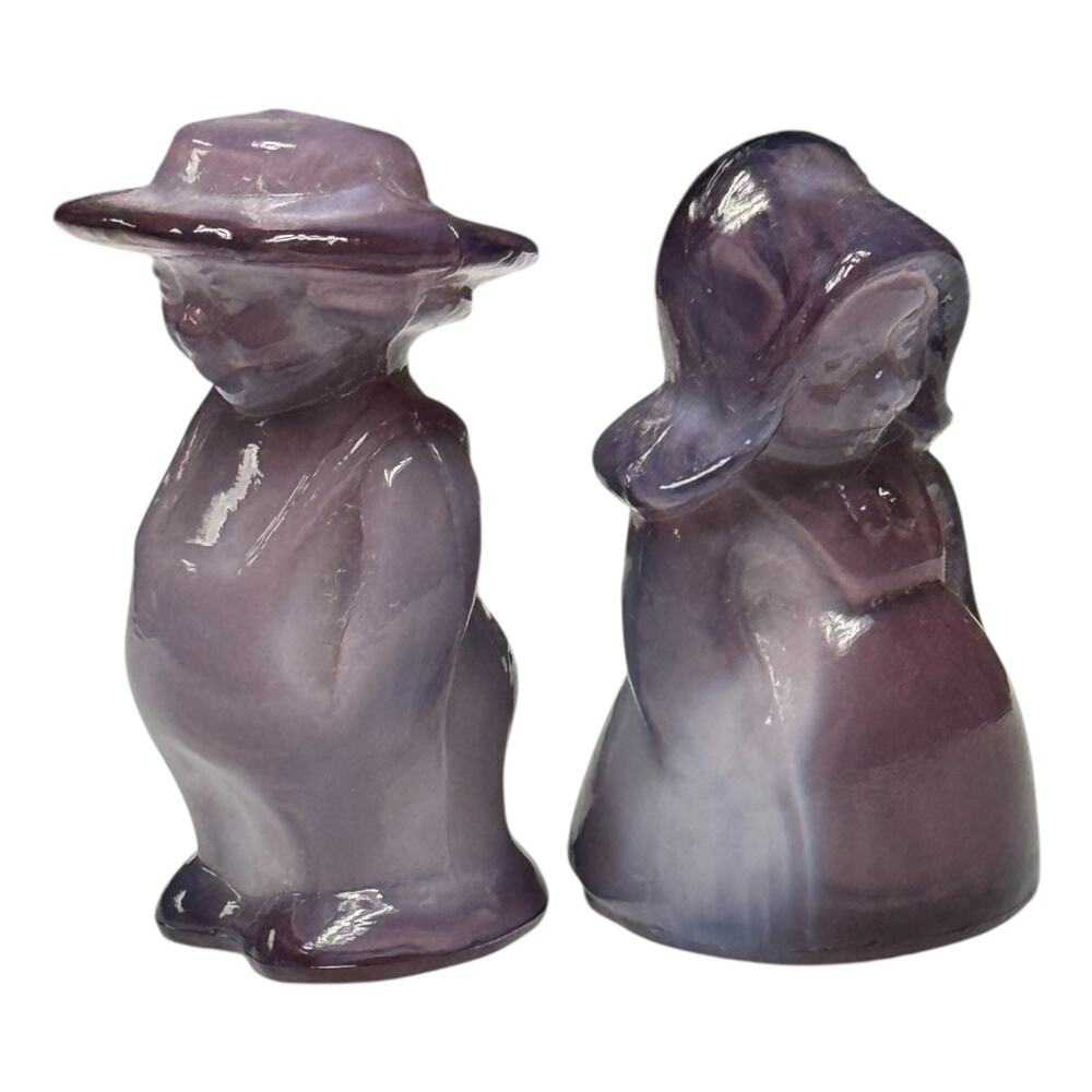 Boyd Glass Amish Eli Sarah Children Couple Figurine 2000 Purple Fizz Vintage